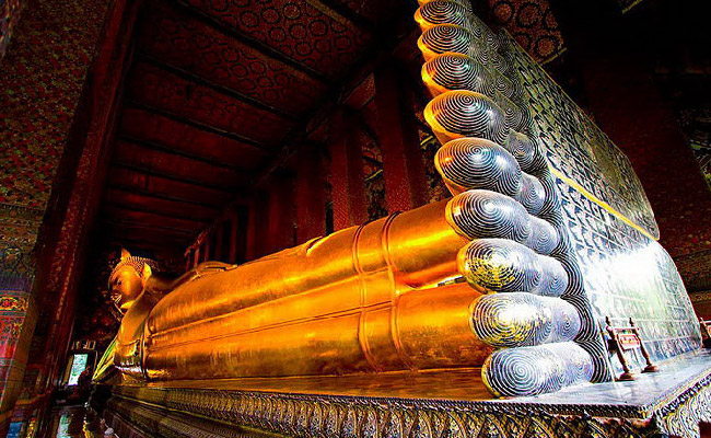 Wat Pho - ThaiSims Best 4G Mobile Router Rental in Thailand